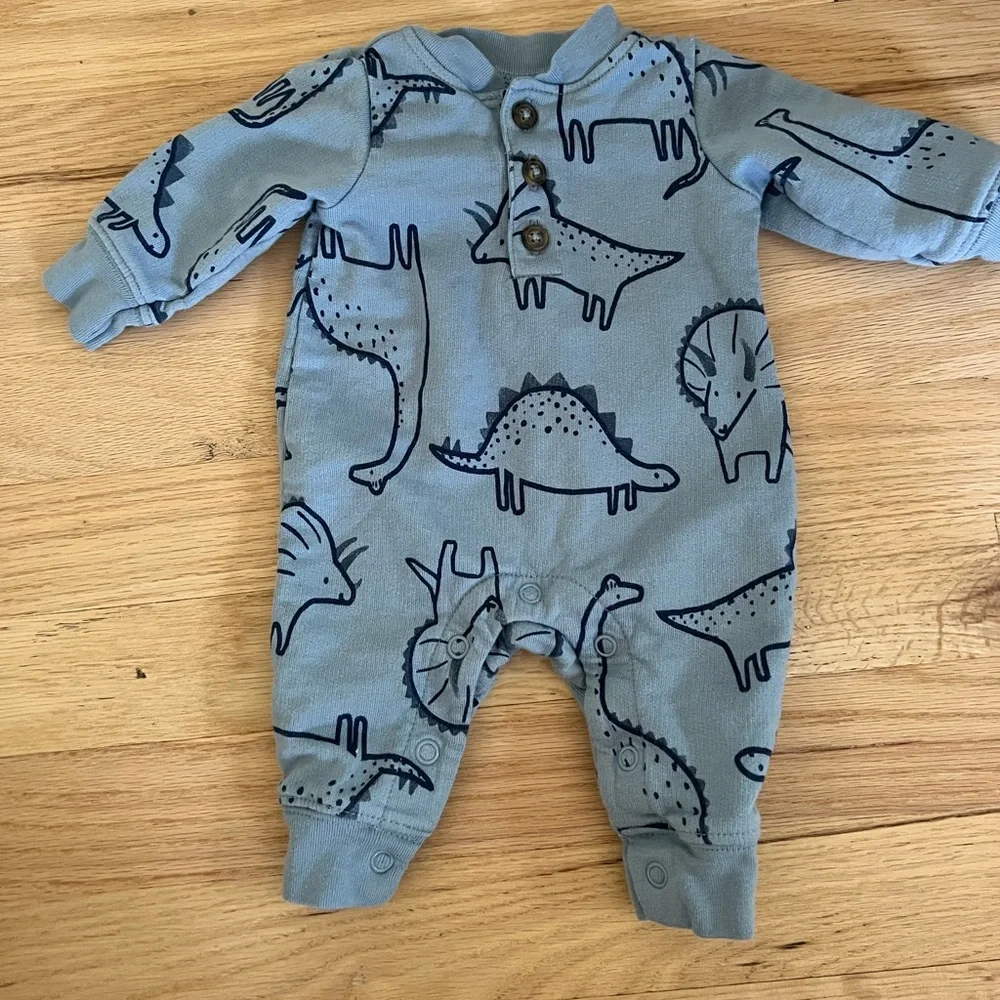 Carters onesies details